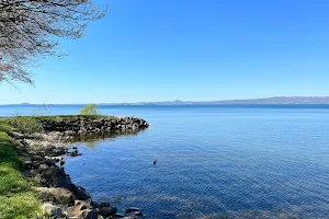 Spiaggia Lago Bolsena image