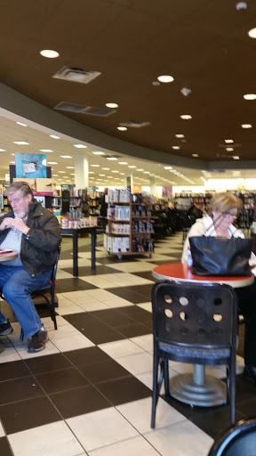 Book Store «Barnes & Noble», reviews and photos, 20600 N Rand Rd, Deer Park, IL 60010, USA