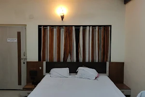 Hotel Gulmohar Pure Veg Nandurbar image