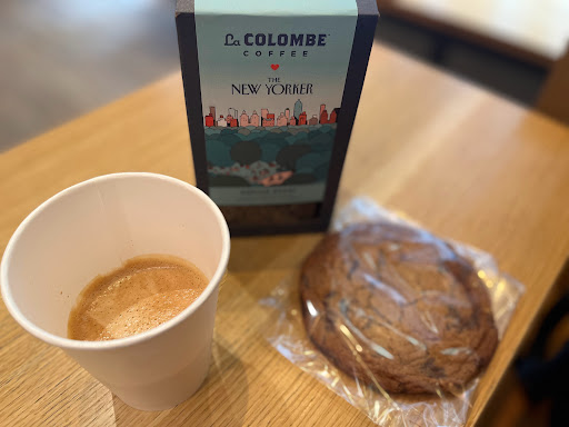 Coffee Shop «La Colombe Coffee Roasters», reviews and photos, 67 Wall St, New York, NY 10005, USA