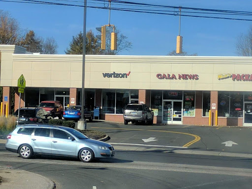 Cell Phone Store «Verizon Authorized Retailer - Simply», reviews and photos, 531 Farmington Ave, Bristol, CT 06010, USA