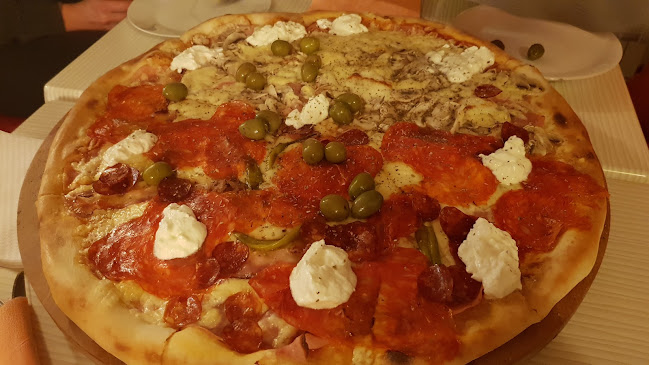 Pizza Luna-Tix - Restoran