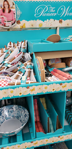 Department Store «Walmart Supercenter», reviews and photos, 517 W Avalon Ave, Muscle Shoals, AL 35661, USA