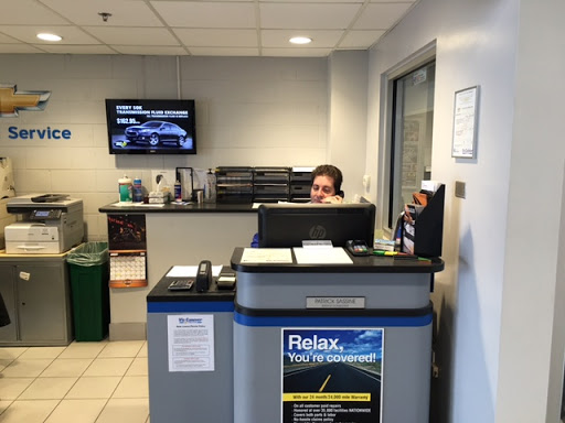 Car Dealer «Vic Canever Chevrolet», reviews and photos, 3000 Owen Rd, Fenton, MI 48430, USA