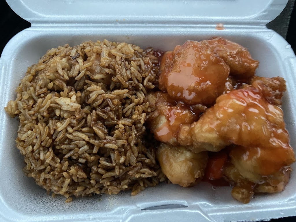 Chan's Chinese Restaurant 48205
