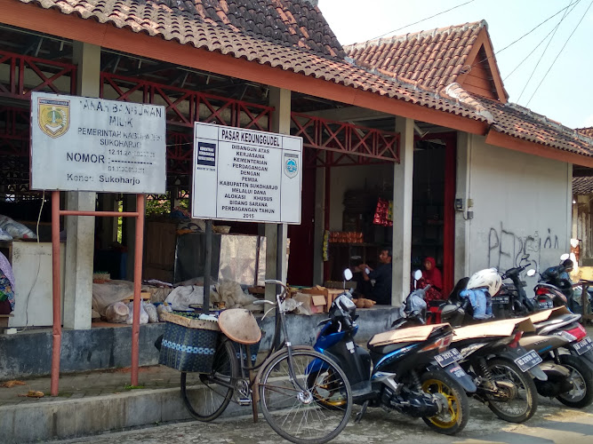 Pasar Kedunggudel Sukoharjo