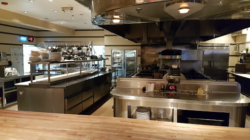 Shopping Mall «Shops At Dos Lagos», reviews and photos, 2780 Cabot Dr #140, Corona, CA 92883, USA