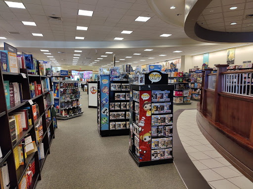 Book Store «Barnes & Noble», reviews and photos, 270 Buckland Hills Dr #1024, Manchester, CT 06040, USA