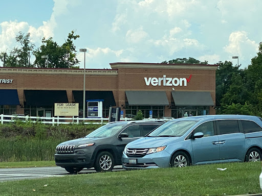 Cell Phone Store «Verizon», reviews and photos, 2406 Taylor Park Dr, Reynoldsburg, OH 43068, USA