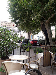 Photo n°4 de Le Café de la Fontaine à Lagnes ()