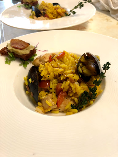 Shopping Mall «Fairfield Shopping Center», reviews and photos, 5322 Lord Dunmore Ct, Virginia Beach, VA 23464, USA