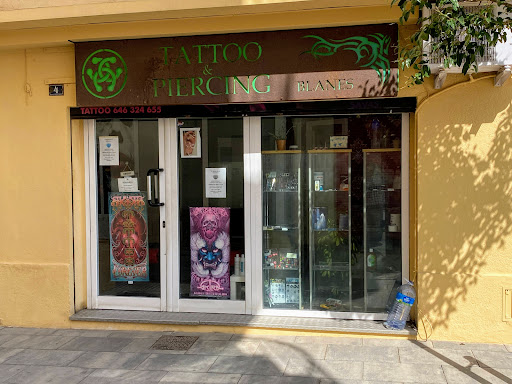 Tattoo Blanes . tattoo and piercing