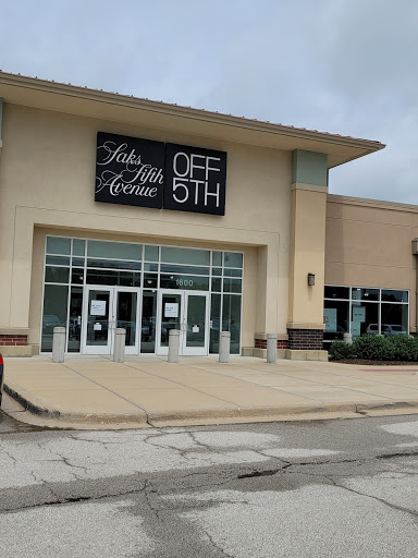 Department Store «Saks OFF 5TH», reviews and photos, 1650 Premium Outlet Blvd #1600, Aurora, IL 60502, USA