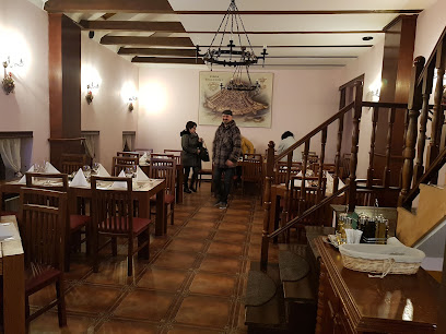 Restaurant Transilvania - Strada Castelului 106, Brașov 500014, Romania