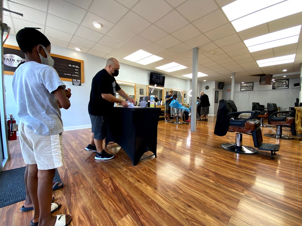 Main Street Barber Shop/ Hair Studio Bergenfield, NJ 07621 Services