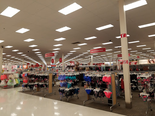 Department Store «Target», reviews and photos, 28201 Diehl Rd, Warrenville, IL 60555, USA