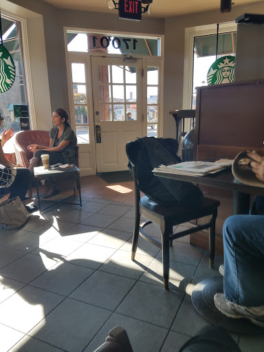 Coffee Shop «Starbucks», reviews and photos, 17001 Kercheval Ave, Grosse Pointe, MI 48230, USA