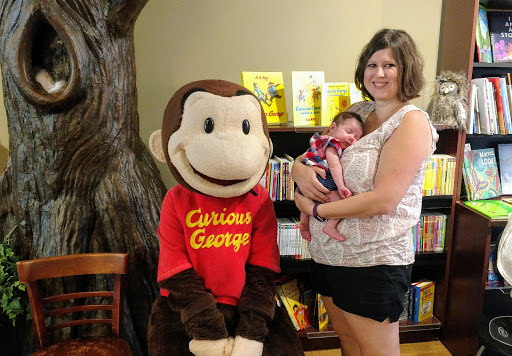 Book Store «Read Between the Lynes», reviews and photos, 111 E Van Buren St, Woodstock, IL 60098, USA