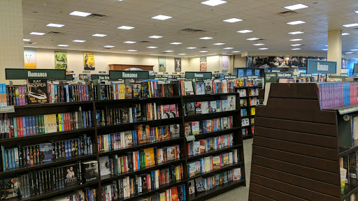 Book Store «Barnes & Noble Booksellers Happy Valley», reviews and photos, 2501 W Happy Valley Rd, Phoenix, AZ 85085, USA