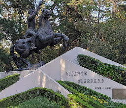 Parque Hundido photo