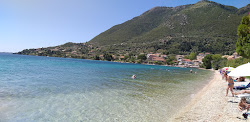 Foto von Nikiana Beach II mit geräumige küstenlinie