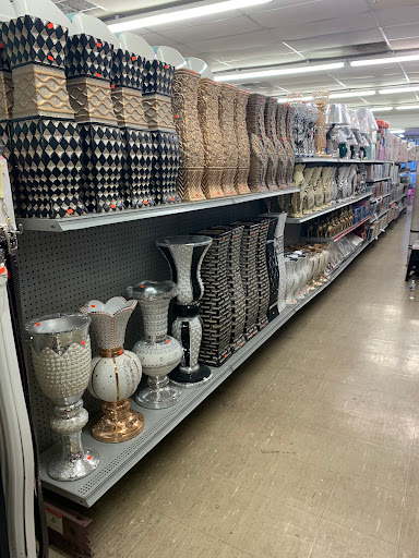 Variety Store «Dollar Store», reviews and photos, 384 Gratiot Ave, Charter Twp of Clinton, MI 48036, USA