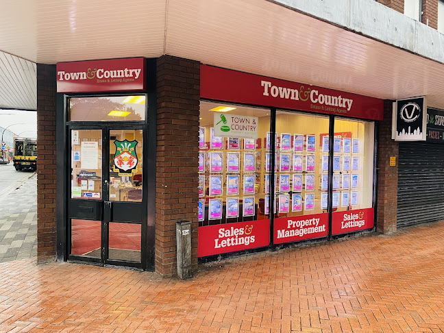 Reviews of Town and Country Estate Agents (Wrexham) in Wrexham - Real estate agency