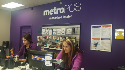 Cell Phone Store «MetroPCS Authorized Dealer», reviews and photos, 138 W May St, Winder, GA 30680, USA