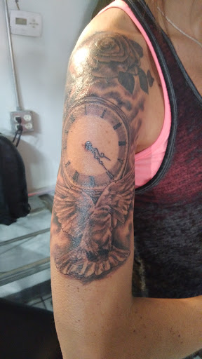 Tattoo Shop «Tattoo Cartel.», reviews and photos, 3003 Morse Rd, Columbus, OH 43231, USA