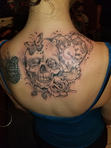 Tattoo Shop «Wildlife Tattoo», reviews and photos, 7149 Winnetka Ave, Winnetka, CA 91306, USA