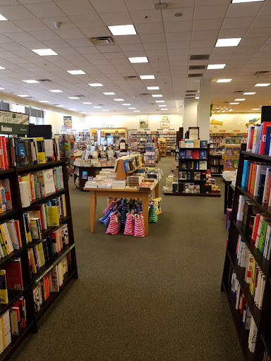 Book Store «Barnes & Noble Booksellers Happy Valley», reviews and photos, 2501 W Happy Valley Rd, Phoenix, AZ 85085, USA