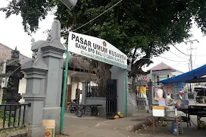 Pasar Kusamba image