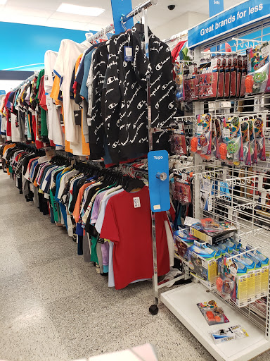 Clothing Store «Ross Dress for Less», reviews and photos, 9727 Laurel Canyon Blvd, Arleta, CA 91331, USA