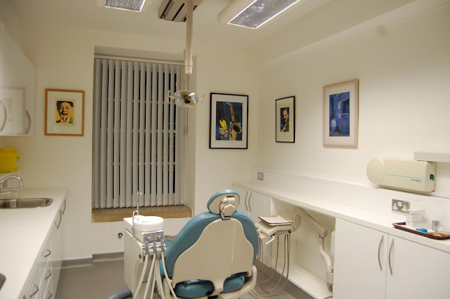 Lister House Endodontic and Restorative Dental Centre - Dentist