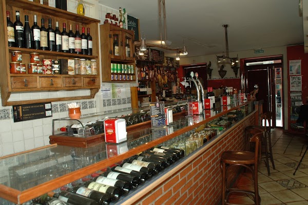 Bar Jamonería Sarmiento