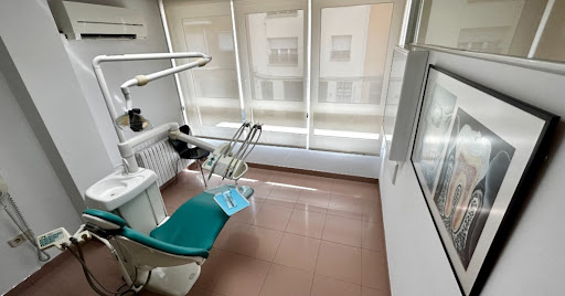 Clínica del Dr. Miguel A. Lorenzo,  Salut Dental Integral en Santpedor, Barcelona