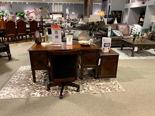 Furniture Store «Ashley HomeStore», reviews and photos, 2615 Vildibil Dr, Brandon, FL 33510, USA