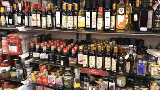 Home Goods Store «HomeGoods», reviews and photos, 500 Bushy Hill Rd, Simsbury, CT 06070, USA