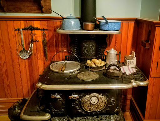 Tourist Attraction «Ernest Hemingway Birthplace», reviews and photos, 339 N Oak Park Ave, Oak Park, IL 60302, USA