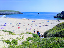 Photo de Broad Haven South avec baie longue