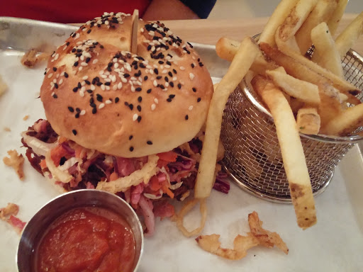 Shopping Mall «Carlmont Village Shopping Center», reviews and photos, 1049 Alameda de las Pulgas, Belmont, CA 94002, USA