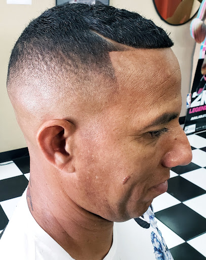 Barber Shop «Gifted Hands Barber Shop», reviews and photos, 5823 S Dale Mabry Hwy, Tampa, FL 33611, USA