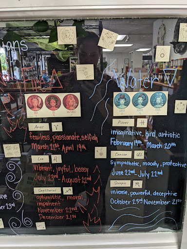 Used Book Store «Book Shelf», reviews and photos, 106 Featherbed Ln, Winchester, VA 22601, USA