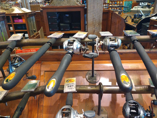 Sporting Goods Store «Bass Pro Shops», reviews and photos, 1000 Bass Pro Dr NW, Altoona, IA 50009, USA