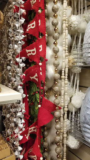 Department Store «Nordstrom Rack The Shops at Oak Brook Place», reviews and photos, 2155 22nd St, Oak Brook, IL 60523, USA