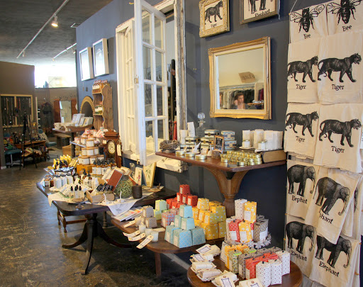 Used Clothing Store «Knimble Clothing», reviews and photos, 851 4th St, San Rafael, CA 94901, USA