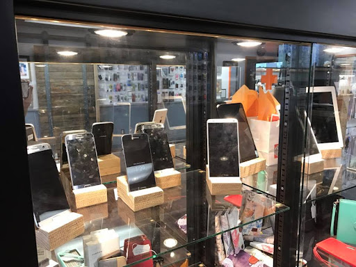 Electronics Repair Shop «Fast & Fair Repair», reviews and photos, 2 Auburn Way N #103, Auburn, WA 98002, USA