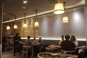 Restaurante Tokyo Sushi Vitoria image