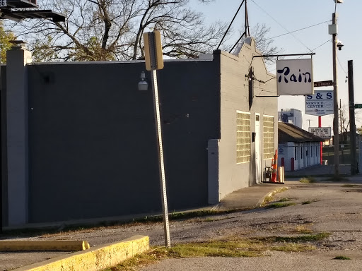 Night Club «Rain», reviews and photos, 8015 Troost Ave, Kansas City, MO 64131, USA