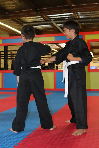 Boxing Gym «EnergiX Martial Arts & Fitness», reviews and photos, 20812 Lassen St, Chatsworth, CA 91311, USA